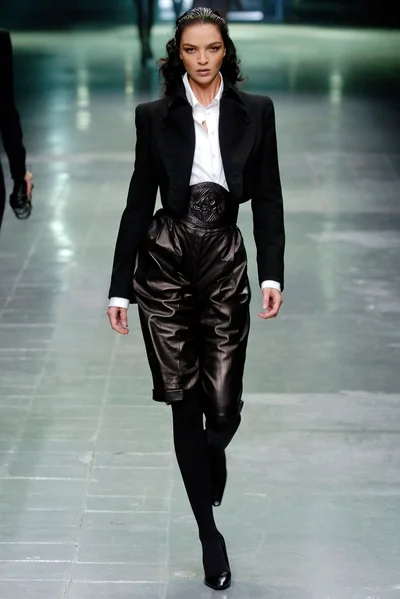 Look 12